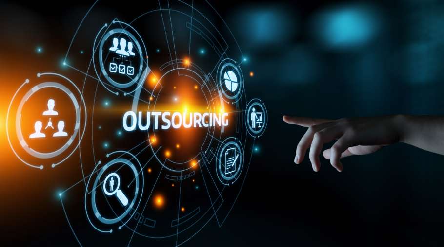Outsourcing Your B2B Call Center: The Benefits and Concerns